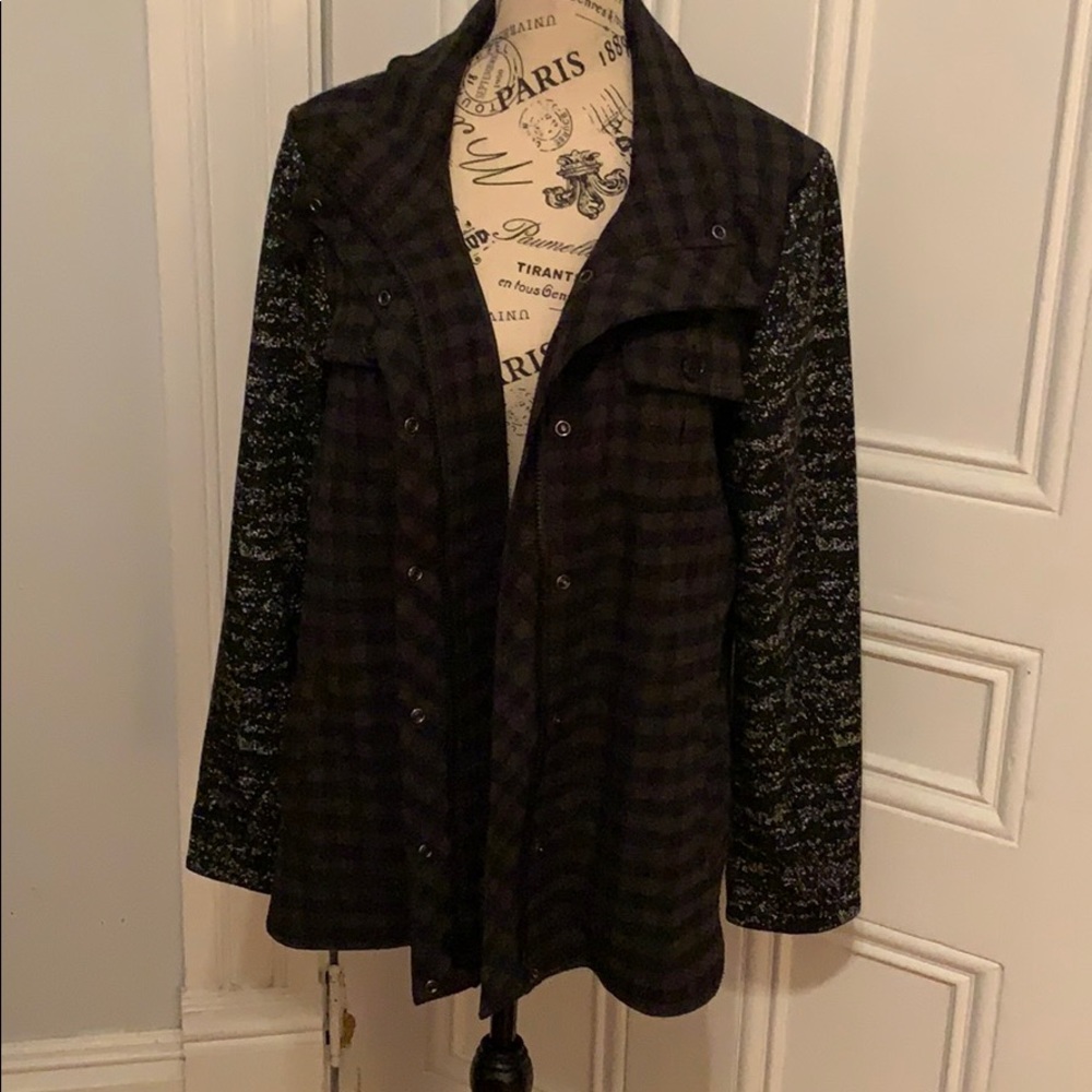 Logo Plaid jacket with sweater knit sleeves